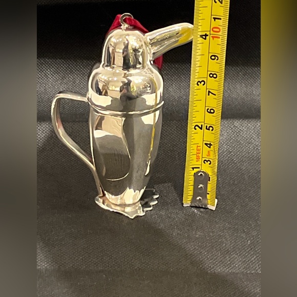 RESTORATION Hardware Stainless Steel Penguin Cocktail Shaker 4" Ornament - Picture 6 of 11